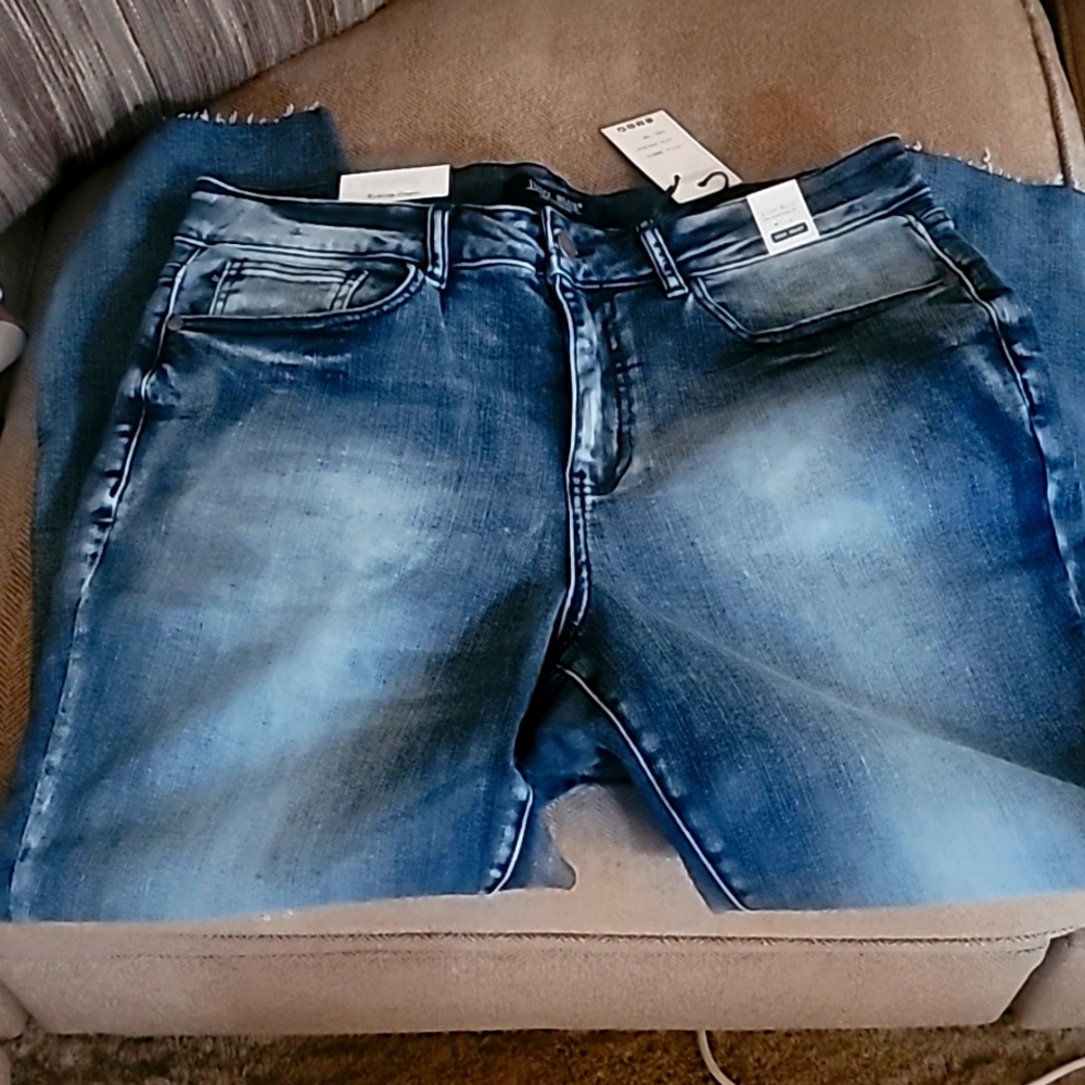 Judy Blues 14W